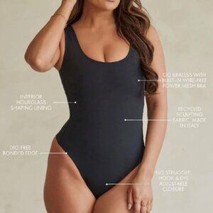 Pinsy Hourglass Scoop Neck Bodysuit in Black- Size XL Long